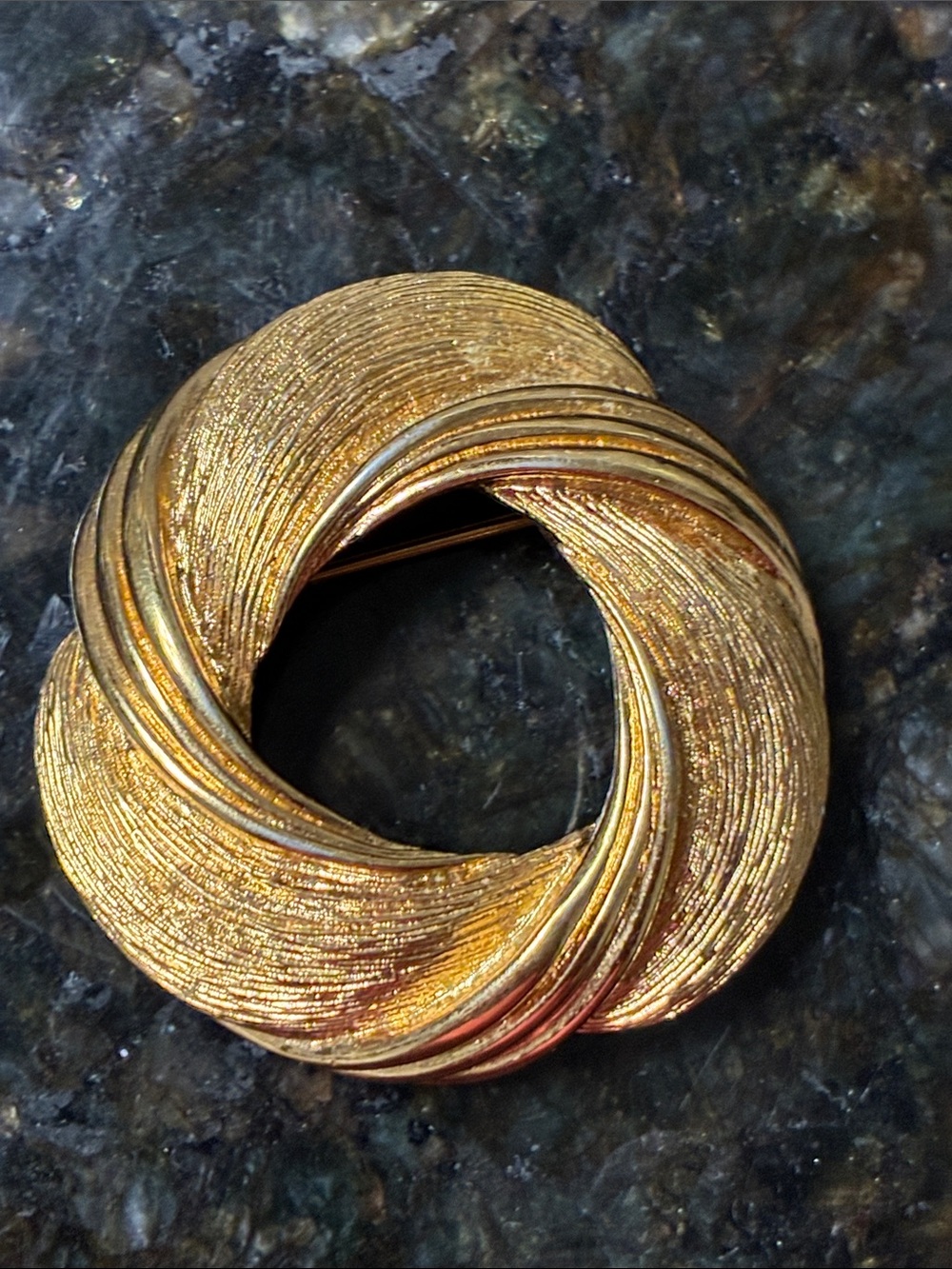 Vintage Monet Gold-Tone Twisted Circle Brooch - Classic Women’s Jewelry